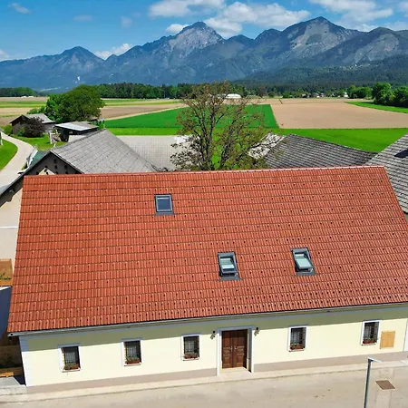 Apartmán Domacija Kveder *