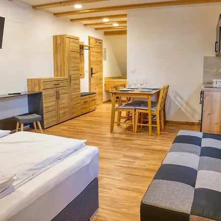 Domacija Kveder 公寓